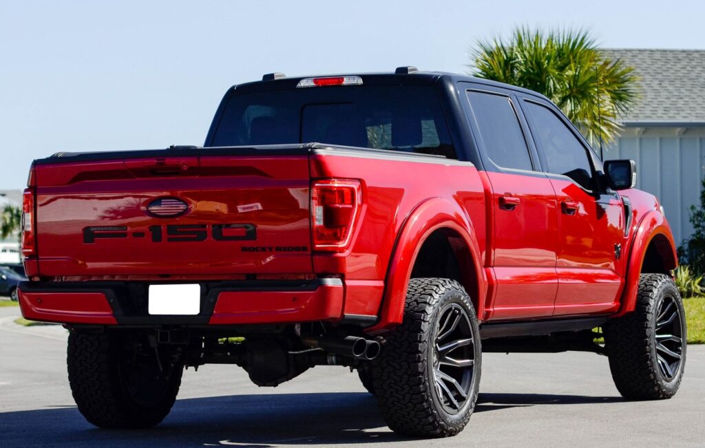 2022 Ford F-150 XLT SuperCrew Rocky Ridge Edition