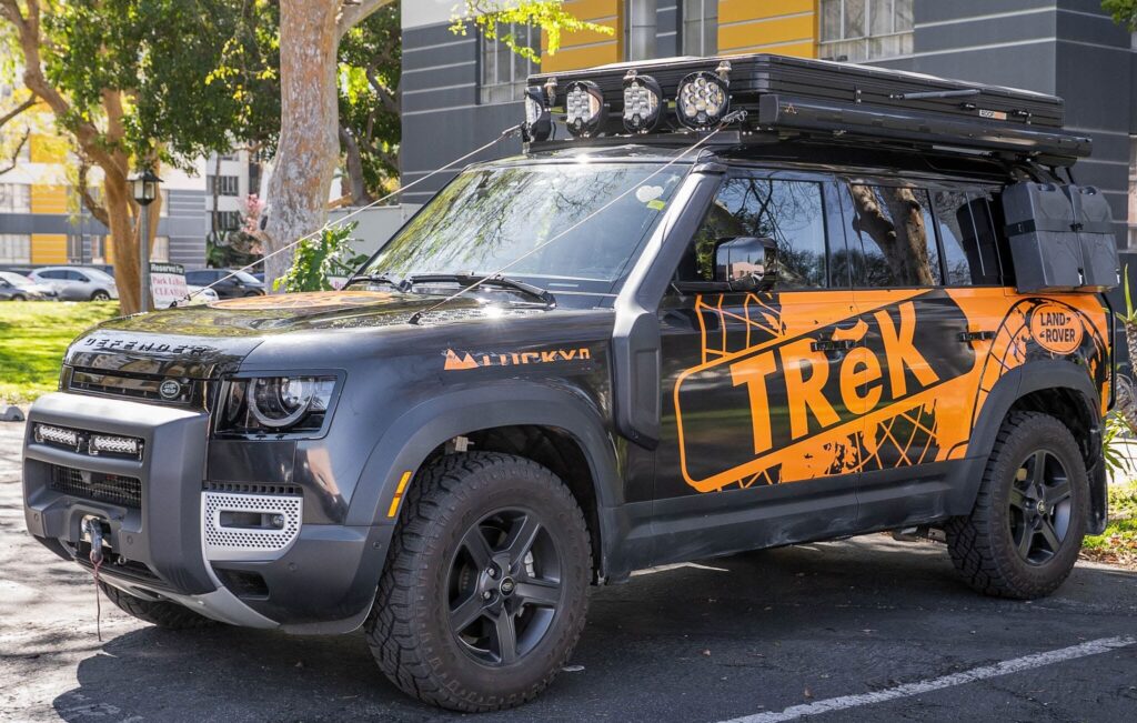 2023 Land Rover Defender 110 S TREK Edition