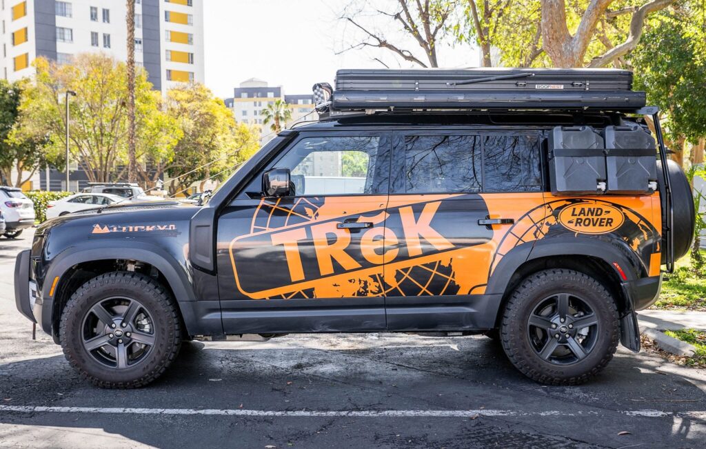 2023 Land Rover Defender 110 S TREK Edition